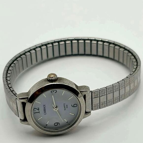 Vintage Silver Timex Watch - Picture 3 of 4